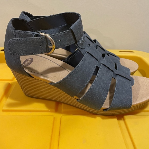Dr. Scholl’s Sandal Wedge, Size 7.5 - Picture 2 of 4
